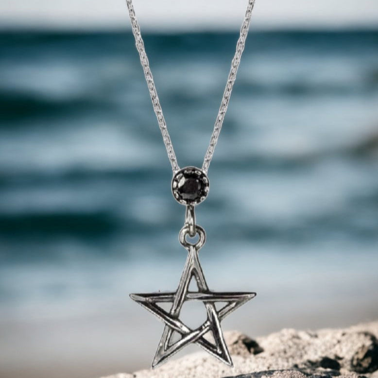 NECKLACE PENTACLE