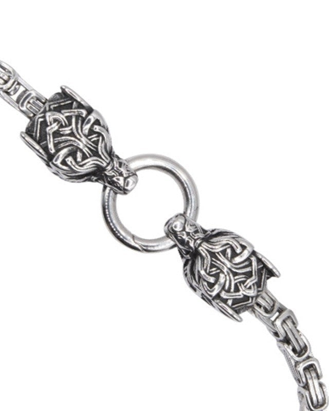 NECKLACE WITH CELTIC WOLF HEADS