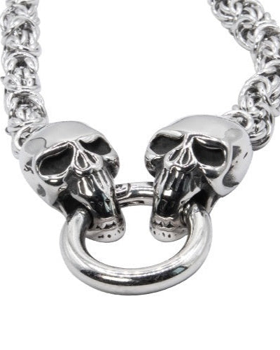 NECKLACE WITH SKULLS