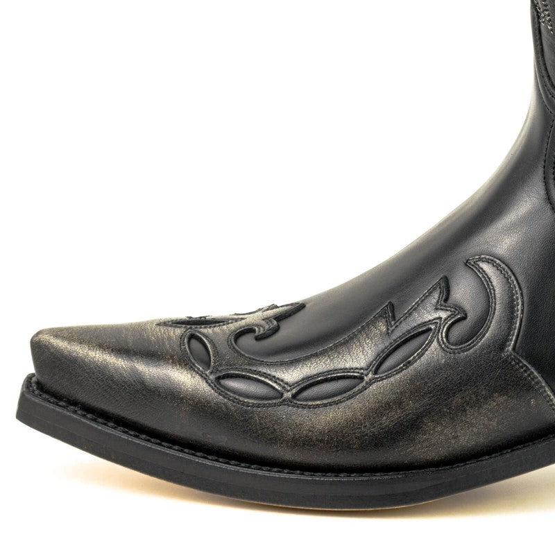 TWO COLORED LEATHER BOOTS 1927
