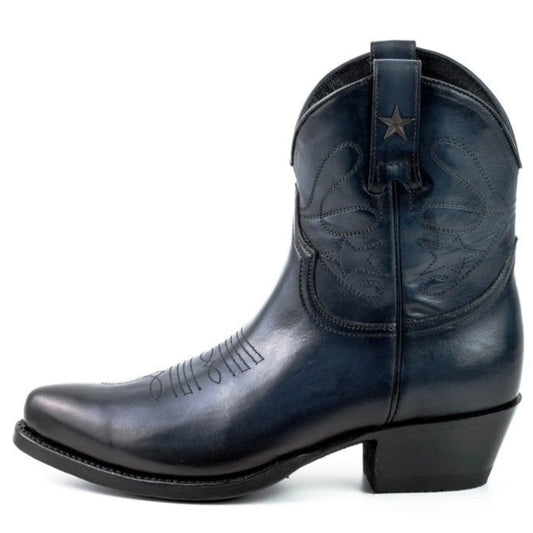 GENUINE LEATHER WOMEN'S BOOTS STAR