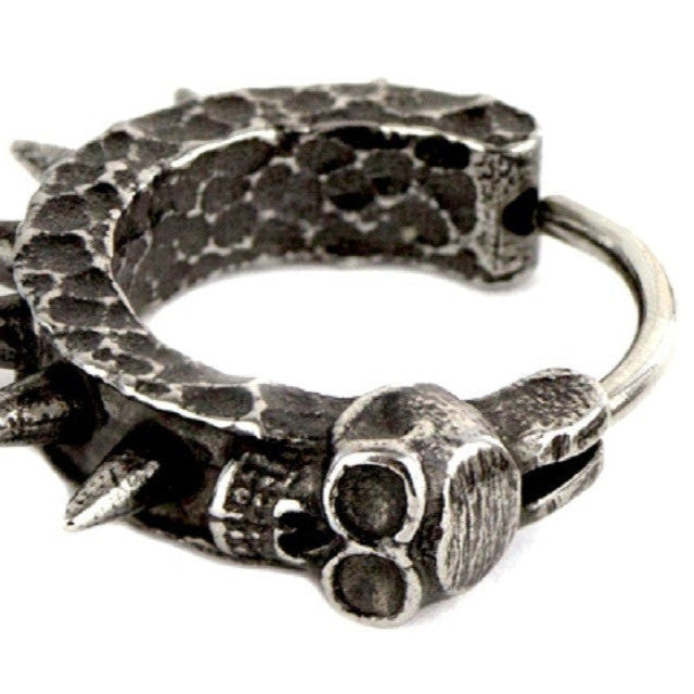 EARRINGS SPIKES WITH SKULL