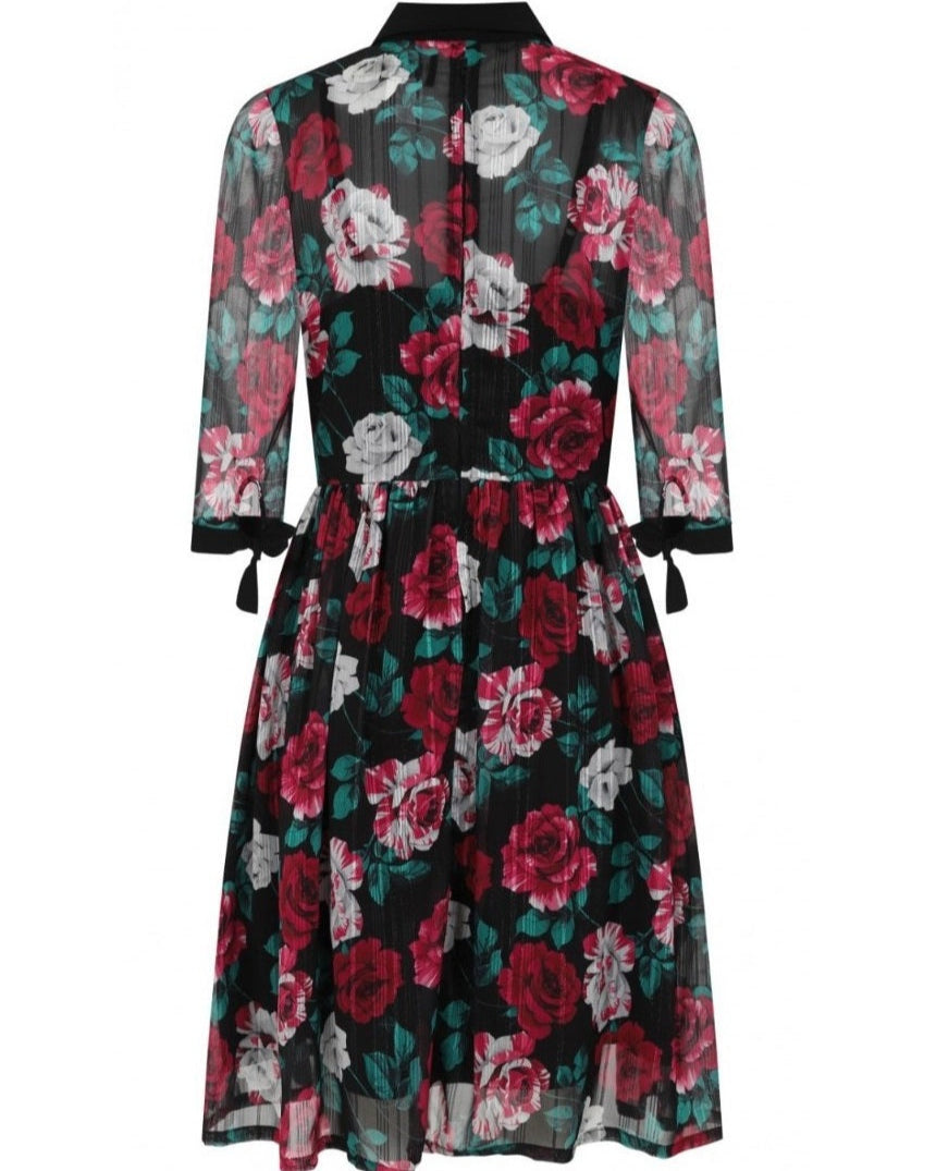 DRESS BED OF ROSES