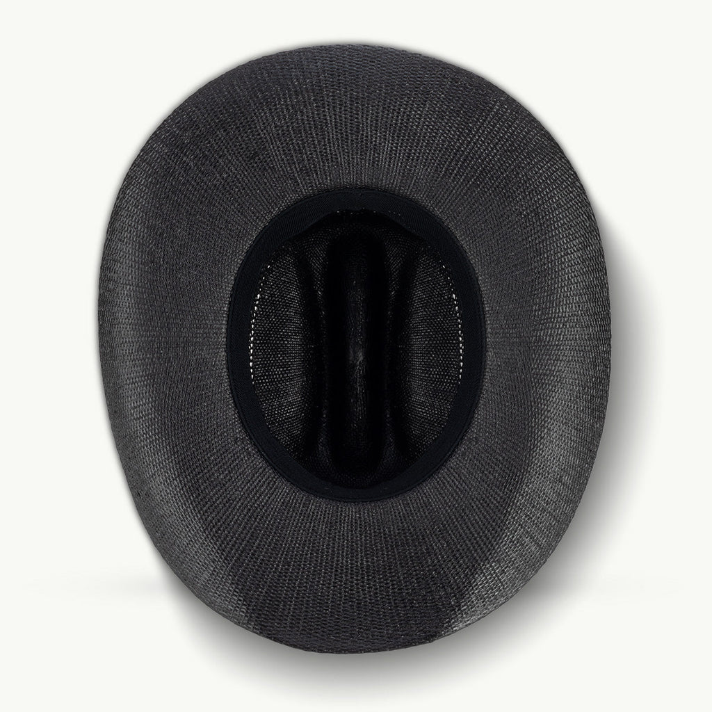 The Gunlock Western Hat is crafted for adventurers who live the cowboy life and want to express their character through authentic style. Made from dimensionally stable black paper straw, this hat delivers robust construction with classic Western appeal.