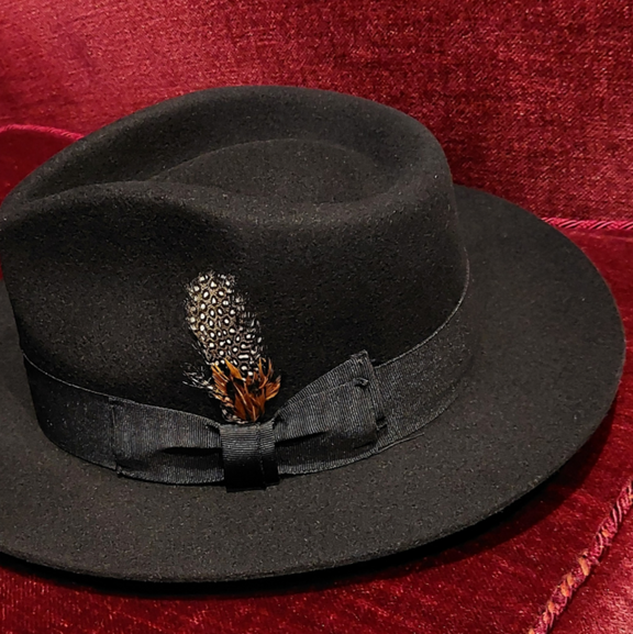 CLASSIC STIFF BRIM FEDORA HAT