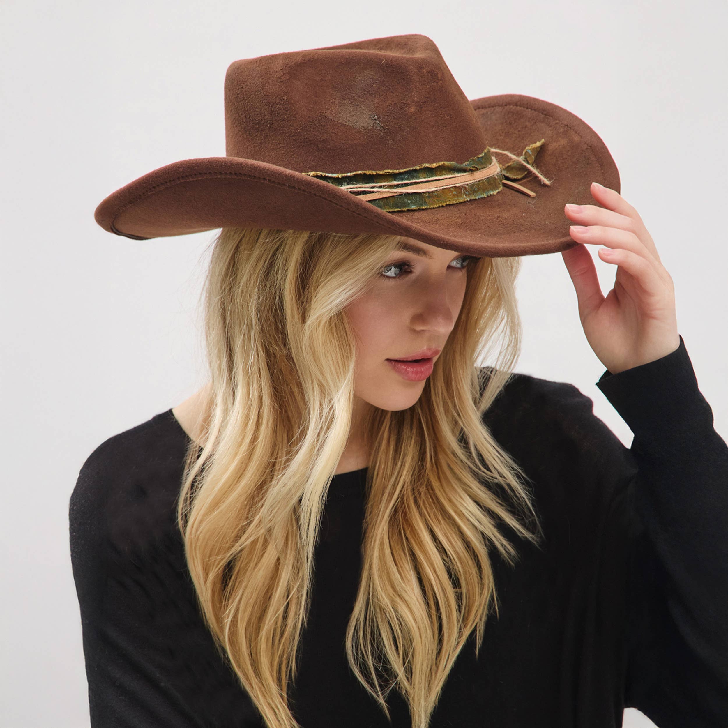 DISTRESSED COWBOY HAT