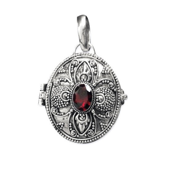 STERLING SILVER PENDANT BOX WITH STONE