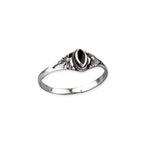 Fine Silver ring, Material: 925 sterling silver, onyx.