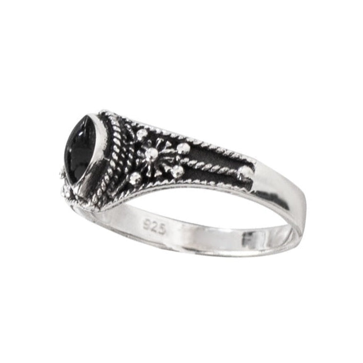 SILVER RING BLACK ORNAMENT WITH ONYX