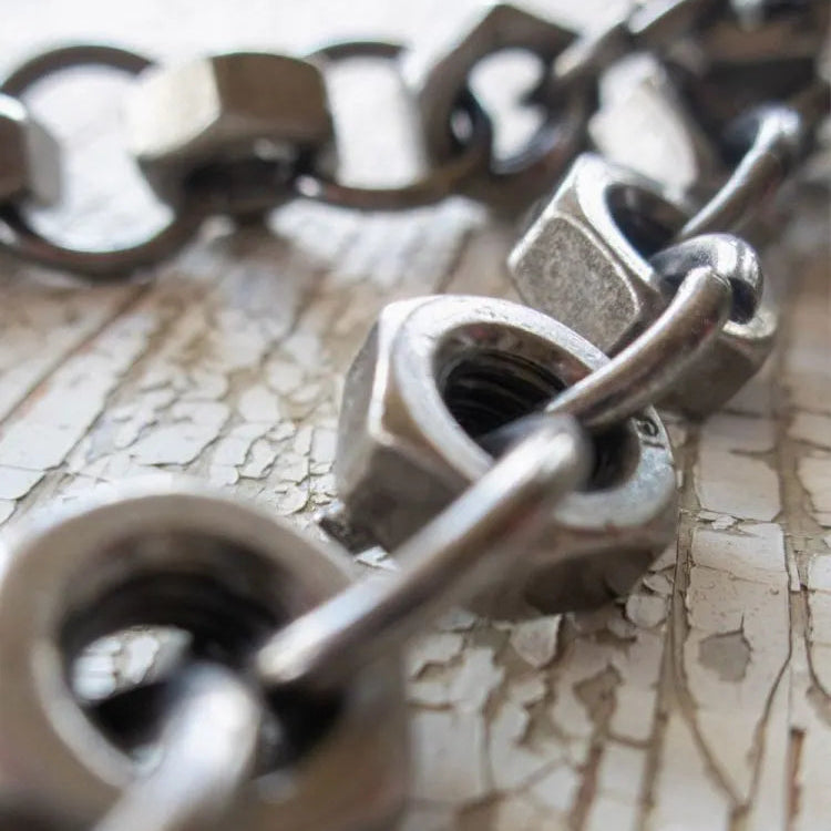 Screw Nut Wallet Chain - Industrial Metal Alloy 66cm Antique