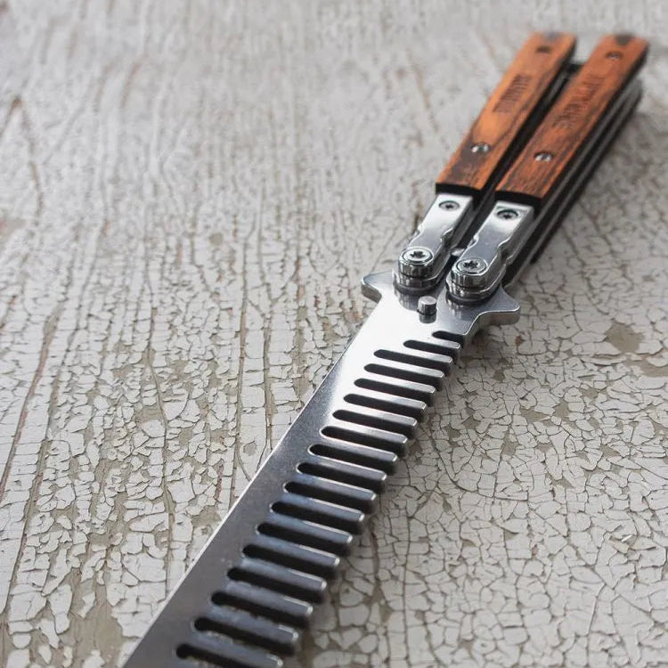 Rumble59 Butterfly Comb – Balisong-Style Folding Comb