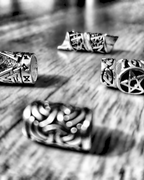 RUNIC BEARD BEAD