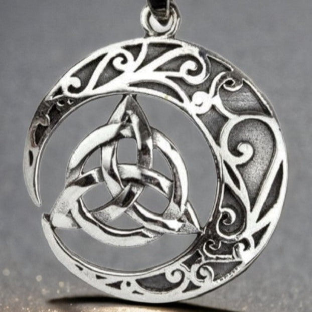 SILVER PENDANT CELTIC KNOT