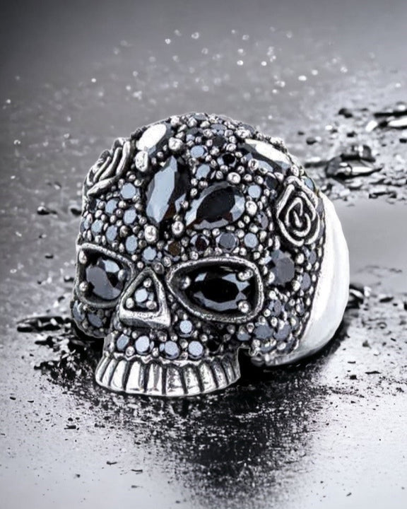 SILVER RING SPARKLING SKULL