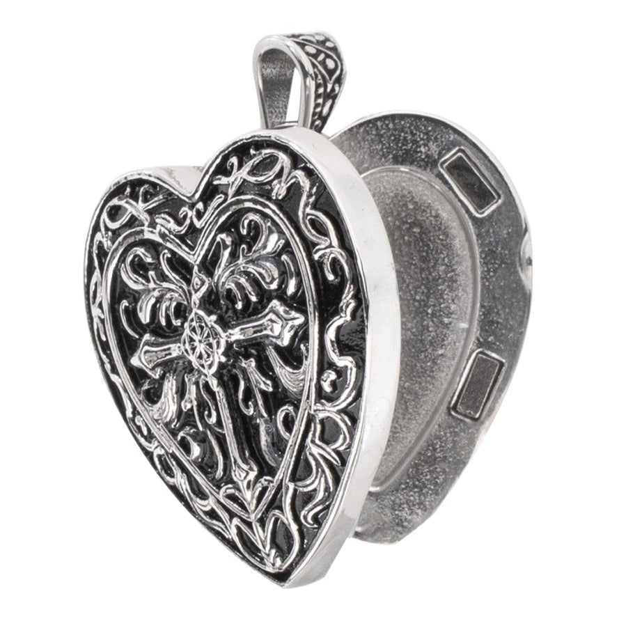 PENDANT CROSS ON THE HEART