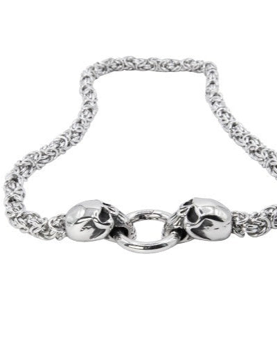 NECKLACE WITH SKULLS