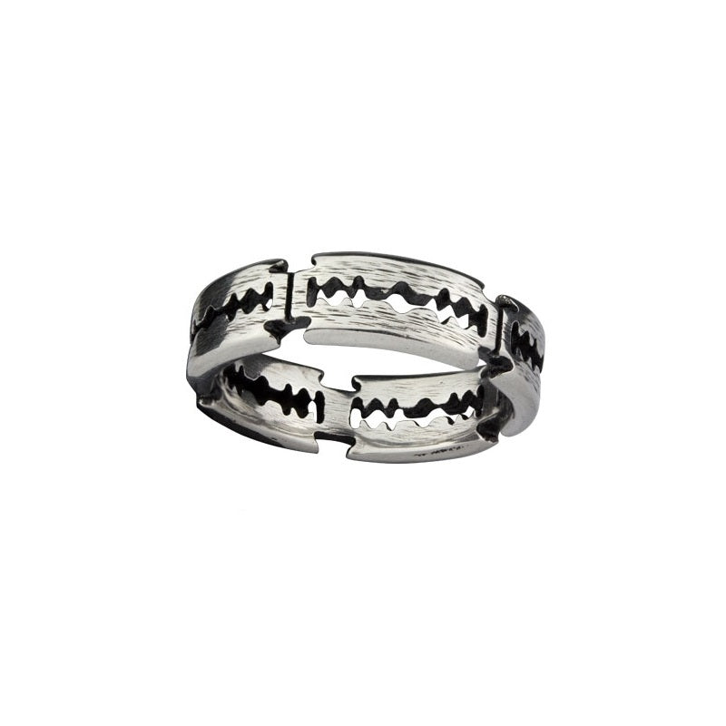 Razor Blade ring, Width: approx. 0.6 cm, Material: stainless steel.