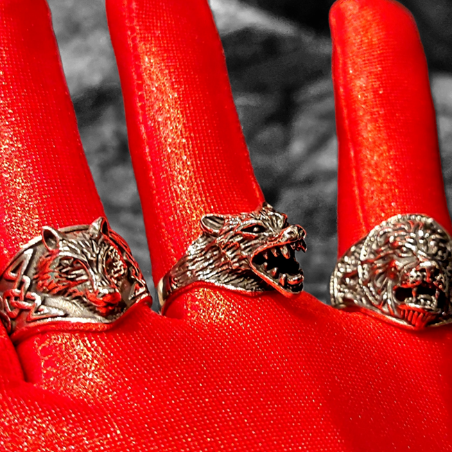 STAINLESS STEEL RING WOLF