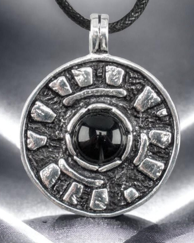 STERLING SILVER PENDANT STONEHENGE