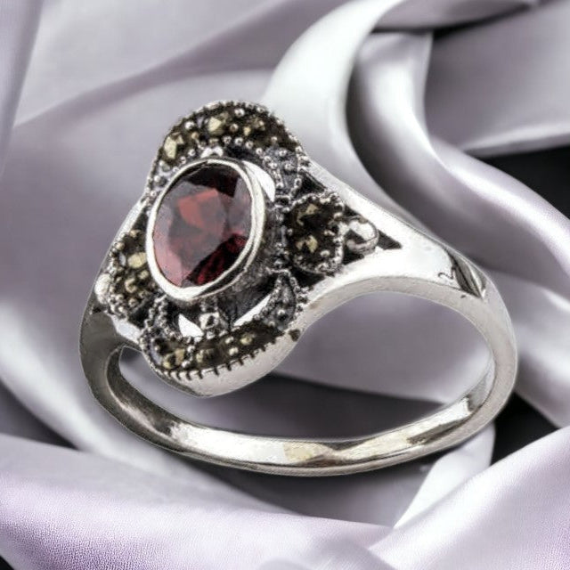 STERLING SILVER RING RED MARCASITE