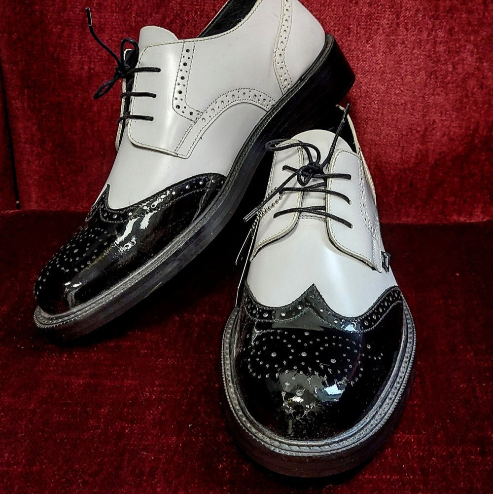 WHITE & BLACK BROGUES SHOES