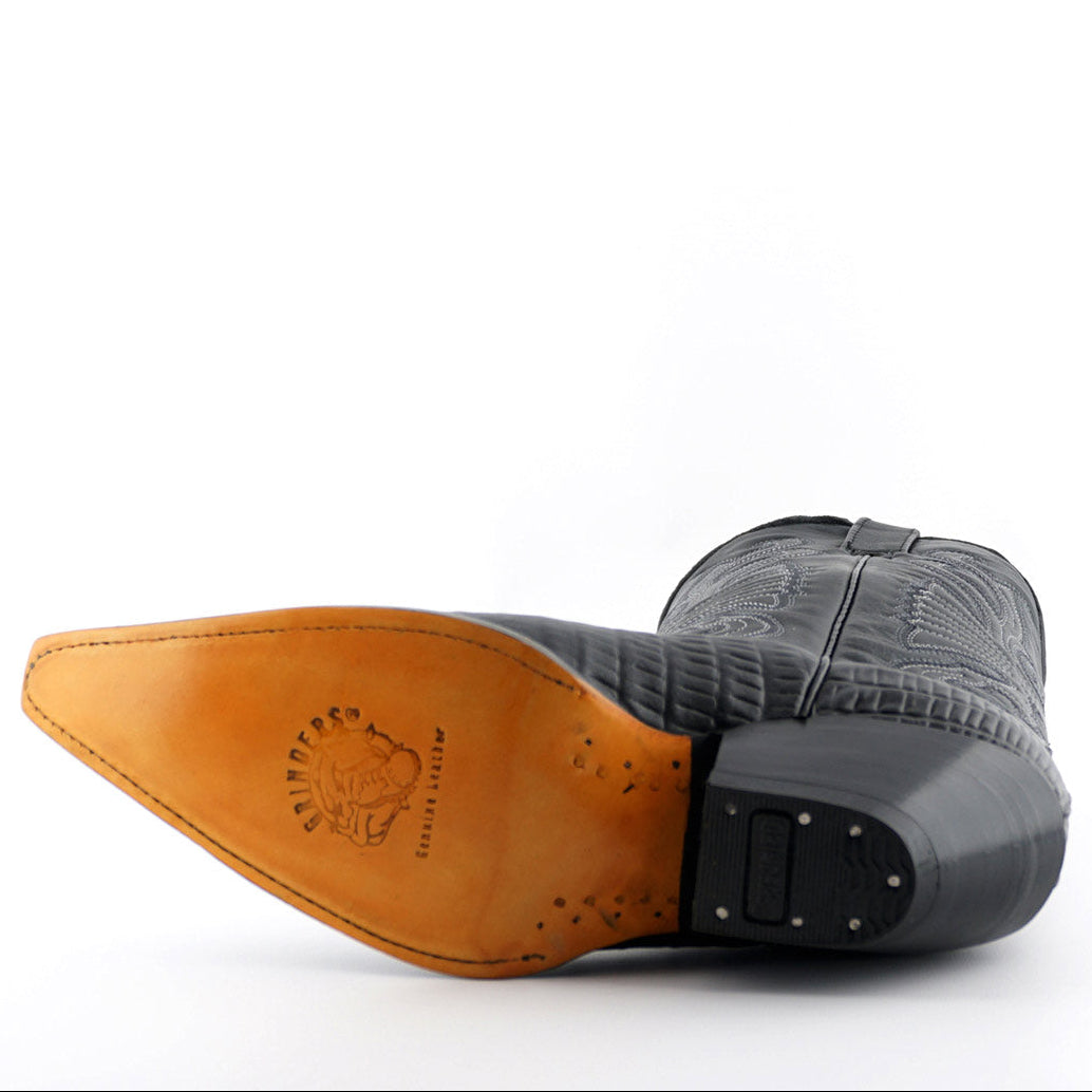 Premium Carolina Western Cowboy Boots in Classic Black. Step into authentic Western heritage with these handcrafted Carolina pointed toe cowboy boots. Crafted from premium black leather, these boots deliver the perfect blend of traditional craftsmanship and modern durability.