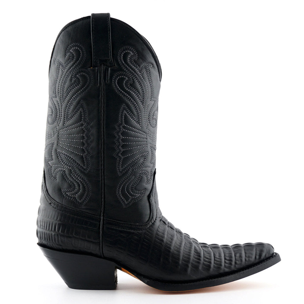 Esmaklassilised Western Cowboy saapad Carolina klassikalise musta värvitooniga. Astu autentse lääne pärandi maailma nende käsitööna valminud Carolina terava ninadega kauboisaabastega. Need saapad on valmistatud esmaklassilisest mustast nahast ning pakuvad ideaalset segu traditsioonilisest käsitööst ja moodsast vastupidavusest.