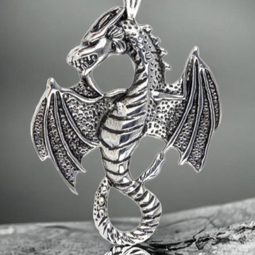 Suur Draakoni Ripats roostevabast terasest